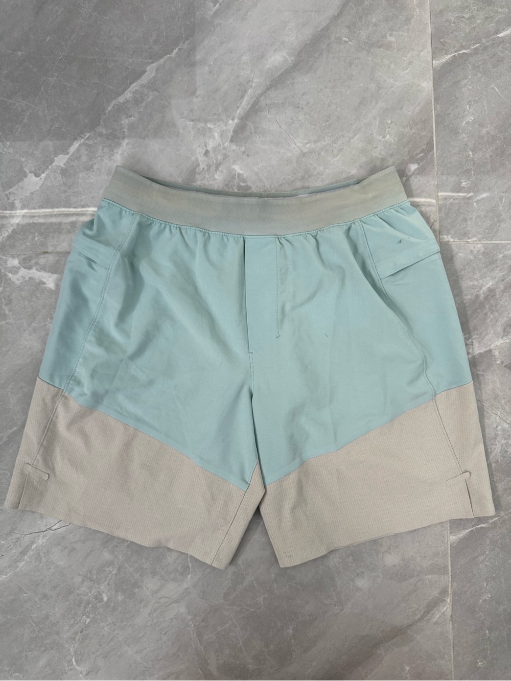 Men’s Lululemon Namaste At The Beach 8" Board Shorts Pockets Drawstring Medium